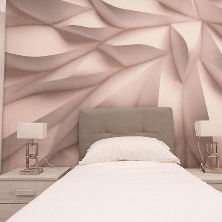 Suites Gaudioso Napoli Center ภายนอก รูปภาพ