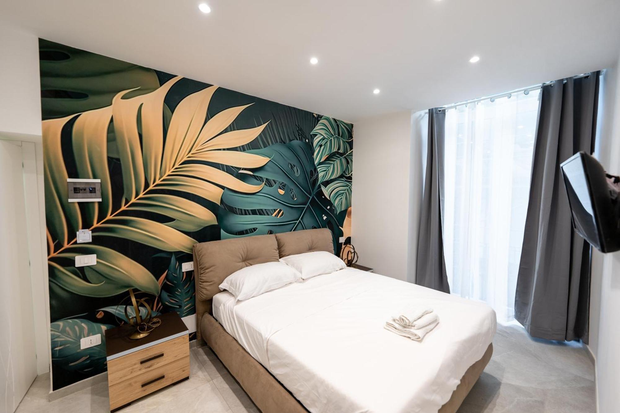 Suites Gaudioso Napoli Center ภายนอก รูปภาพ